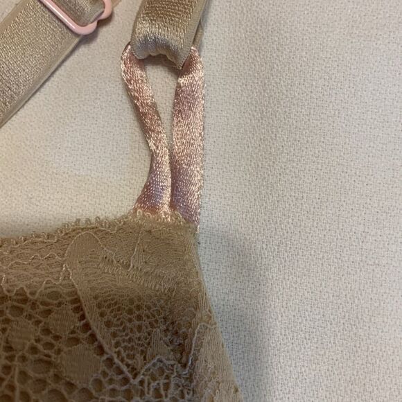 Victoria's Secret size 40 C push-up padded bra - Picture 3 of 10